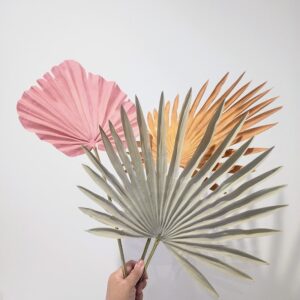 Artificial palm leaf