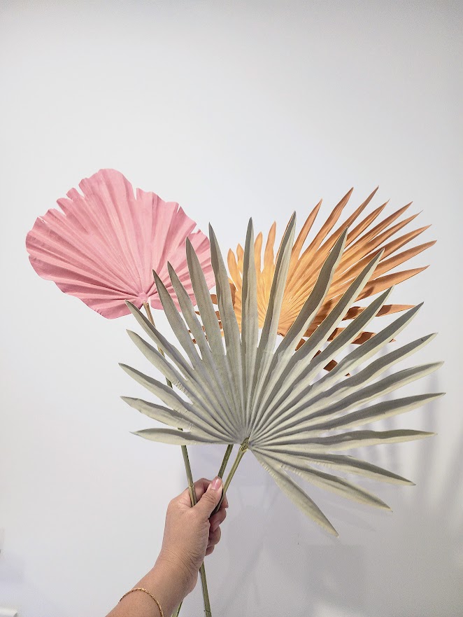 Artificial palm leaf